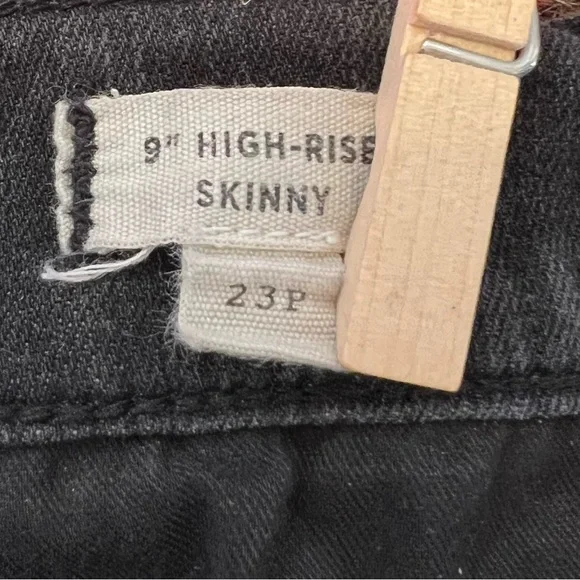 Madewell 9” Highrise Skinny Petite Skinny Jeans - Picture 4 of 7